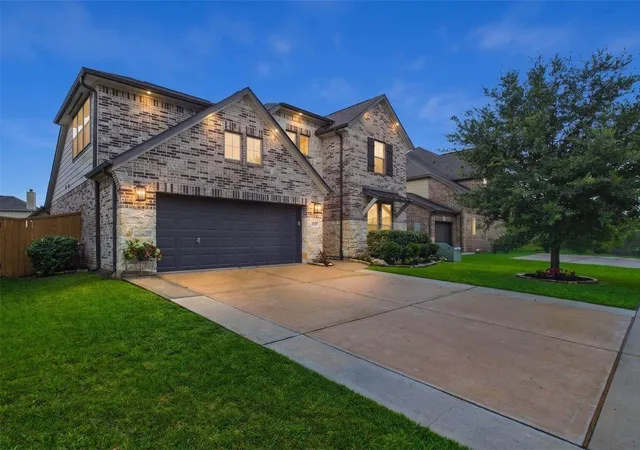 2nd image of 12535 Tamaron Dr N, La Marque, TX 77568 | MLS# 81929503