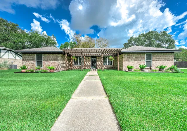 1st image of 63 E County Road 136, Alvin, TX 77511 | MLS# 25364122