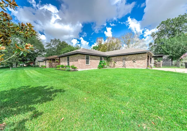 5th image of 63 E County Road 136, Alvin, TX 77511 | MLS# 25364122