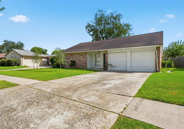 15th image of 10107 Willmont Rd, La Porte, TX 77571 | MLS# 60344520