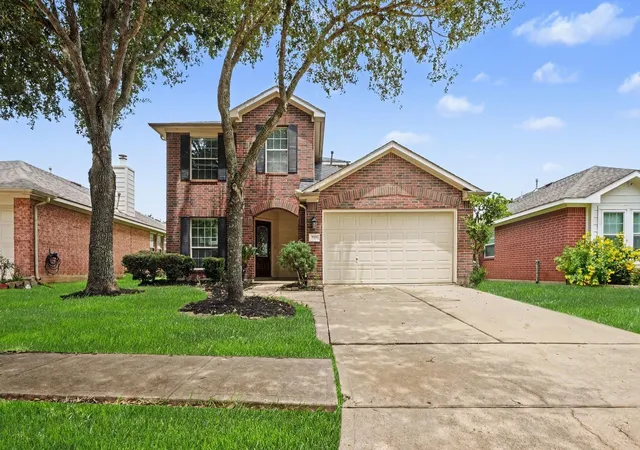 Photo 1 of Sale Pending at 9211 Filaree Ridge Ln, Houston, TX 77089 | MLS# 78564289 | Listing updated on 2026-09-21