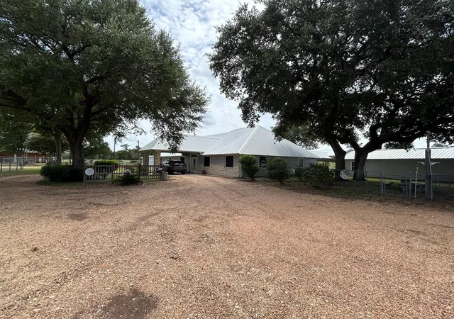 3rd image of 7618 Meiners Rd, Ledbetter, TX 78946 | MLS# 57515499