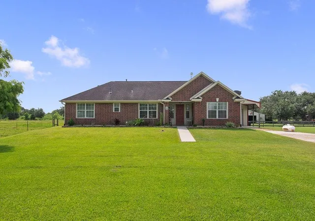 1st image of 12824 Gibbs St, Santa Fe, TX 77517 | MLS# 65493765