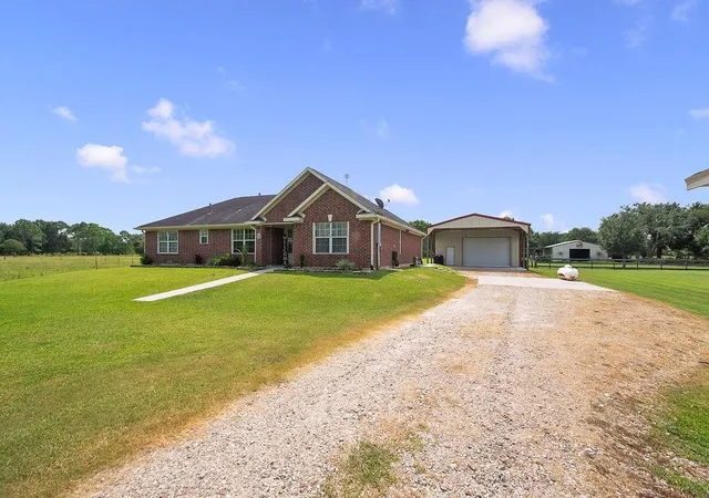 Photo 3 of Single family home for sale at 12824 Gibbs St, Santa Fe, TX 77517 | MLS# 65493765 | Listing updated on 2026-09-06