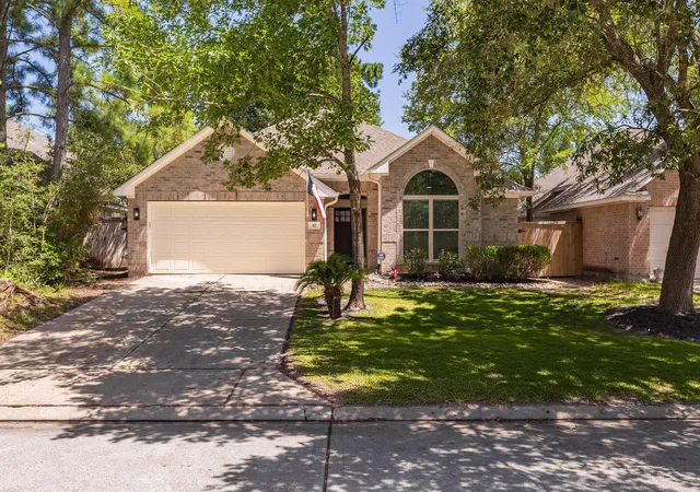 1st image of 42 Camber Pine Pl, Spring, TX 77382 | MLS# 62098747