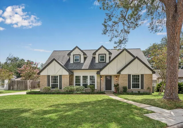 Photo 1 of Single family home for sale at 2706 Bernadette Ln, Houston, TX 77043 | MLS# 26665242 | Listing updated on 2026-08-17