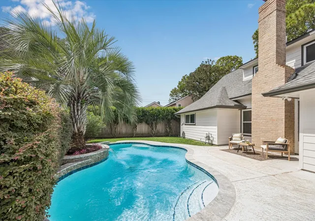 Photo 3 of Single family home for sale at 2706 Bernadette Ln, Houston, TX 77043 | MLS# 26665242 | Listing updated on 2026-08-17