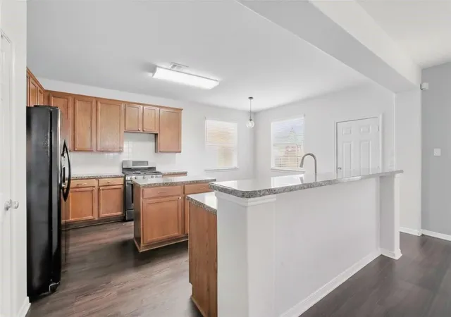 5th image of 1193 Stallion Rdg, Alvin, TX 77511 | MLS# 80823589