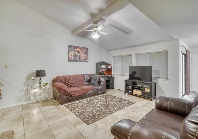 Photo 3 of Sale Pending at 2525 Longmire Dr, College Station, TX 77845 | MLS# 79420099 | Listing updated on 2026-09-25