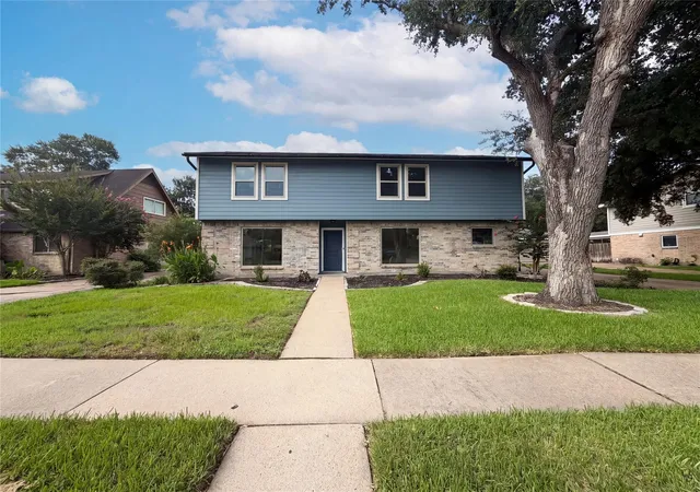 Photo 1 of Sale Pending at 8119 Silent Cedars Dr, Houston, TX 77095 | MLS# 59485221 | Listing updated on 2026-09-18