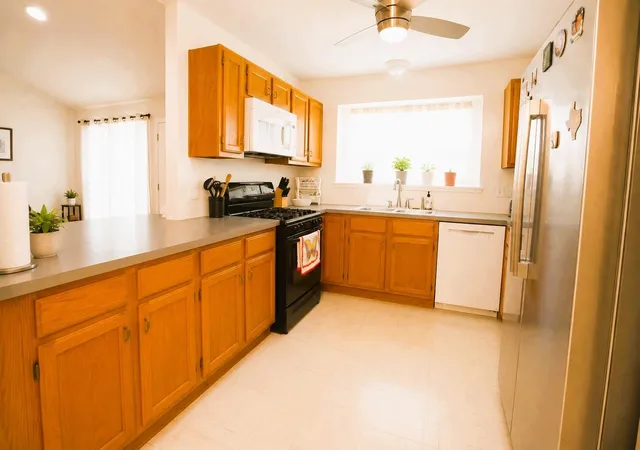 Photo 4 of Sale Pending at 13406 Wells River Dr, Houston, TX 77041 | MLS# 58997262 | Listing updated on 2026-09-03