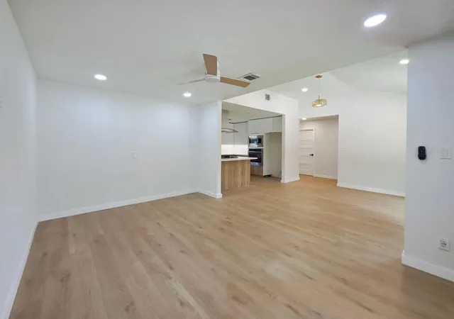 Photo 4 of Sale Pending at 906 Dewalt St, Houston, TX 77088 | MLS# 97665881 | Listing updated on 2026-09-02