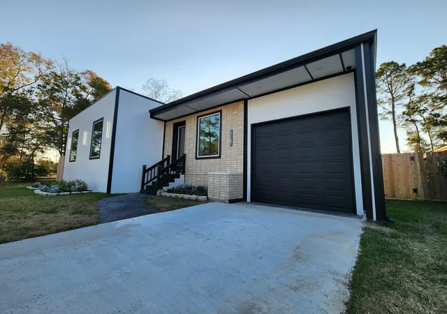 Photo 1 of Single family home for sale at 12107 Haroldson Forest Dr, Houston, TX 77044 | MLS# 70814612 | Listing updated on 2026-08-15
