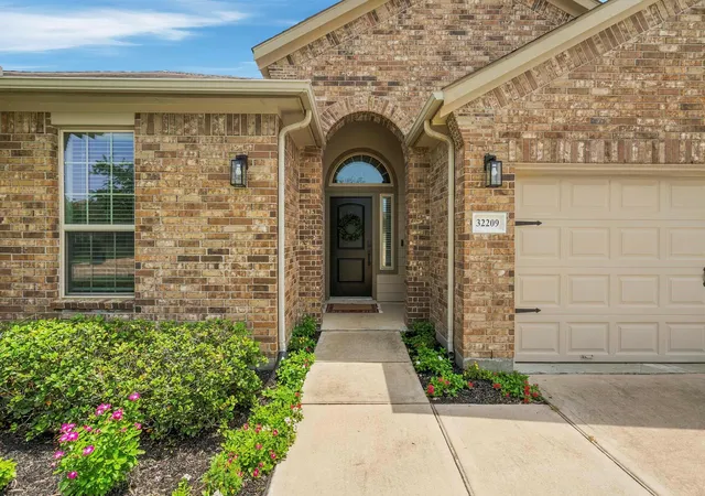 1st image of 32209 Mckinley Run Dr, Hockley, TX 77447 | MLS# 30118566