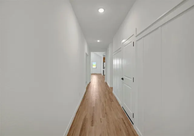 Photo 3 of Single family home for sale at 343 W Rose Marie Ln, Montgomery, TX 77356 | MLS# 43237529 | Listing updated on 2026-09-20