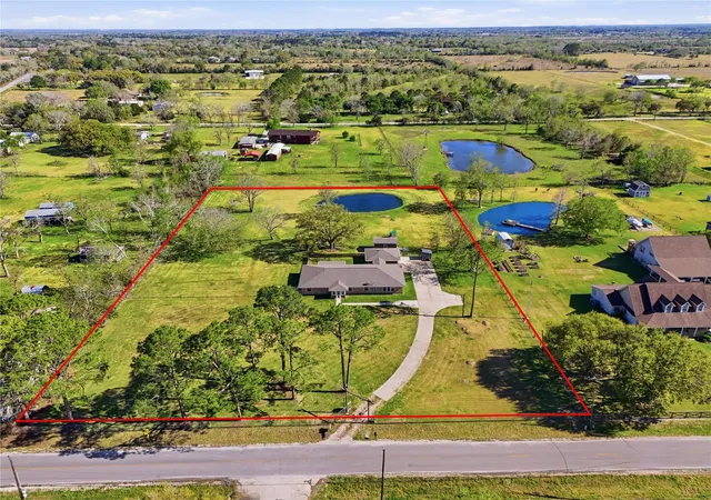 1st image of 4215 County Road 182, Alvin, TX 77511 | MLS# 77799401