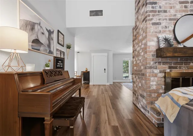 3rd image of 2218 Silver Falls Dr, Kingwood, TX 77339 | MLS# 64871765