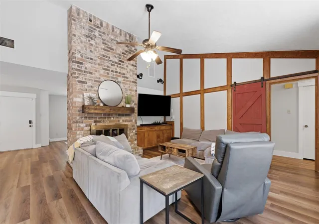 4th image of 2218 Silver Falls Dr, Kingwood, TX 77339 | MLS# 64871765