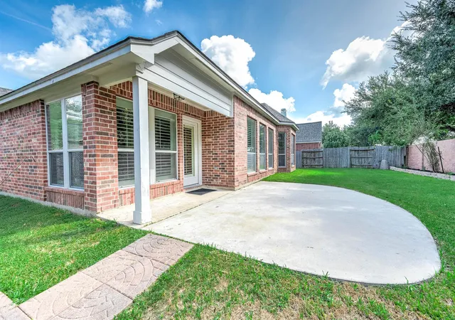 36th image of 2603 Brightlake Way Ln, Pearland, TX 77584 | MLS# 82846456