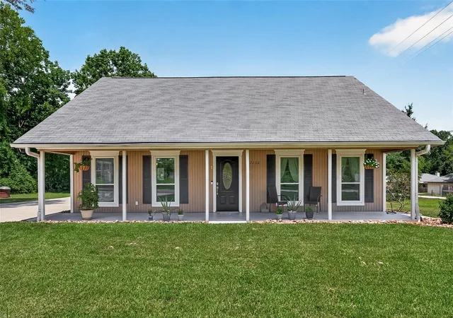 1st image of 12202 Coachman Ln, Pinehurst, TX 77362 | MLS# 94988088
