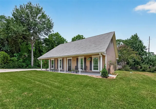 2nd image of 12202 Coachman Ln, Pinehurst, TX 77362 | MLS# 94988088