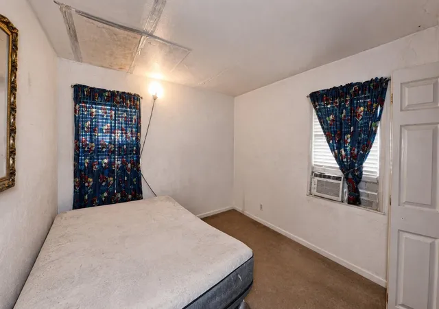 Photo 3 of Sale Pending at 10242 Flaxman St, Houston, TX 77029 | MLS# 5908582 | Listing updated on 2026-08-17
