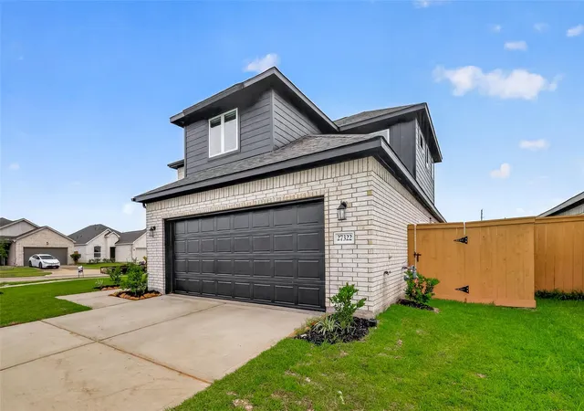 Photo 3 of Single family home for sale at 5907 Bright Keel Dr, Katy, TX 77493 | MLS# 23670911 | Listing updated on 2026-08-11
