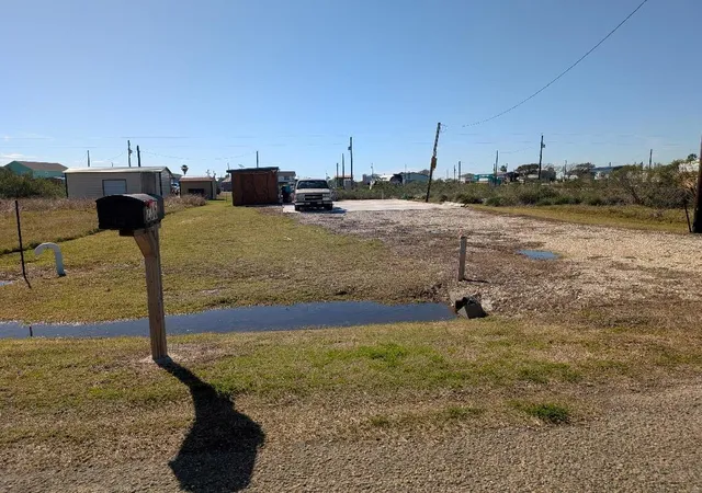 3rd image of 170 White Cap St, Bay City, TX 77414 | MLS# 69296562