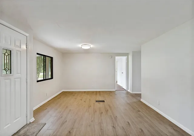 Photo 3 of Sale Pending at 4306 N Cricket Cir, Spring, TX 77388 | MLS# 74466164 | Listing updated on 2026-08-14