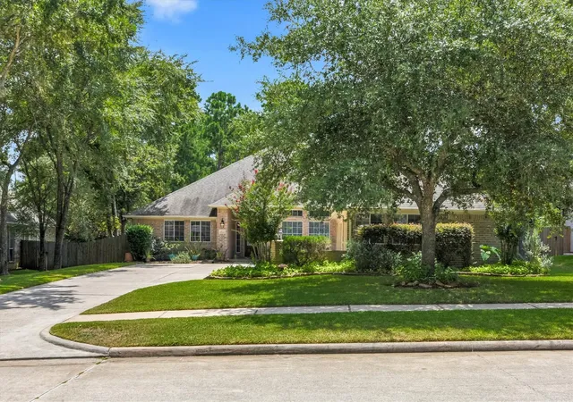 Photo 1 of Single family home for sale at 1605 Cafe Dumonde, Conroe, TX 77304 | MLS# 6119184 | Listing updated on 2026-09-02
