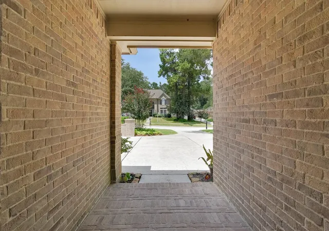 Photo 4 of Single family home for sale at 1605 Cafe Dumonde, Conroe, TX 77304 | MLS# 6119184 | Listing updated on 2026-09-02
