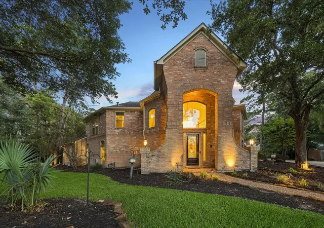 Photo 32 of Single family home for sale at 44 Dovewood Pl, Spring, TX 77381 | MLS# 62630170 | Listing updated on 2026-08-15