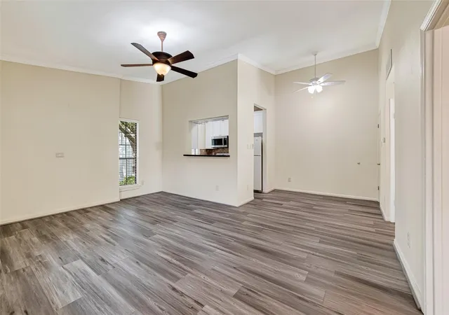 2nd image of 2001 Bering Dr #2F, Houston, TX 77057 | MLS# 26676873