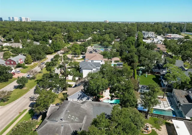 49th image of 418 N Wilcrest Dr, Houston, TX 77079 | MLS# 83224075