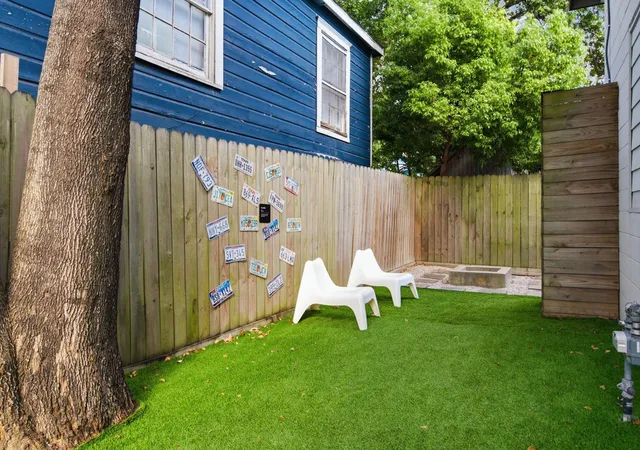 3rd image of 109 Bryan St #B, Houston, TX 77011 | MLS# 16720537
