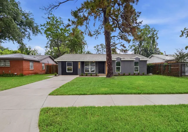 Photo 1 of Single family home for sale at 6415 Annunciation St, Houston, TX 77016 | MLS# 27436319 | Listing updated on 2026-08-14
