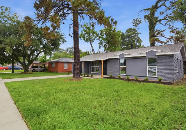 Photo 4 of Single family home for sale at 6415 Annunciation St, Houston, TX 77016 | MLS# 27436319 | Listing updated on 2026-08-14