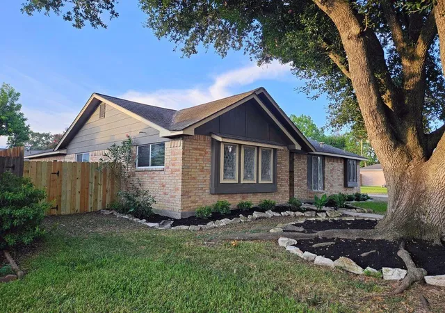 Photo 2 of Single family home for sale at 21302 Park Mount Dr, Katy, TX 77450 | MLS# 57335141 | Listing updated on 2026-09-18
