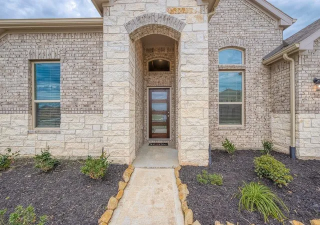 Photo 3 of Single family home for sale at 1056 Apple Ridge Rd, Magnolia, TX 77355 | MLS# 75465885 | Listing updated on 2026-09-08