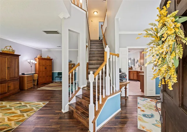 Photo 2 of Sale Pending at 2106 Gemini St, Houston, TX 77058 | MLS# 62420839 | Listing updated on 2026-08-30