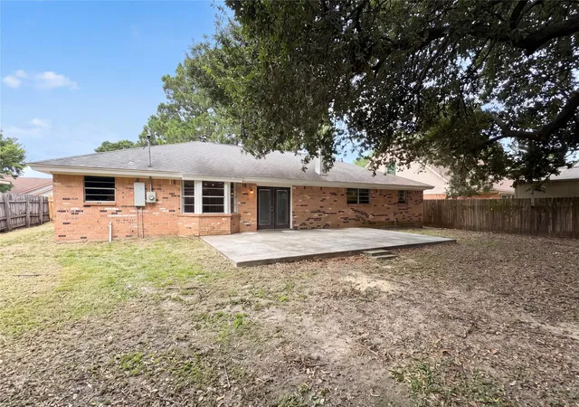 Photo 4 of Single family home for sale at 912 S 23rd Street, Nederland, TX 77627 | MLS# 33638912 | Listing updated on 2026-09-17