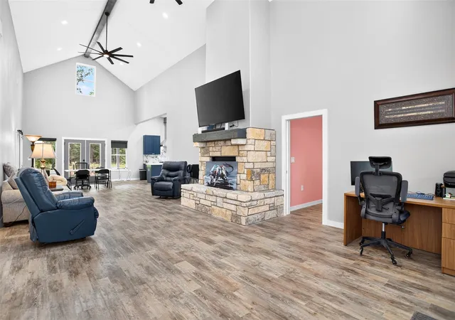 4th image of 1296 Williamson Wy, Lovelady, TX 75851 | MLS# 84667177