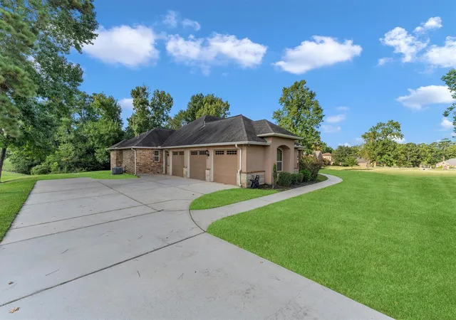 4th image of 1735 Opal Trl, Willis, TX 77378 | MLS# 54137834