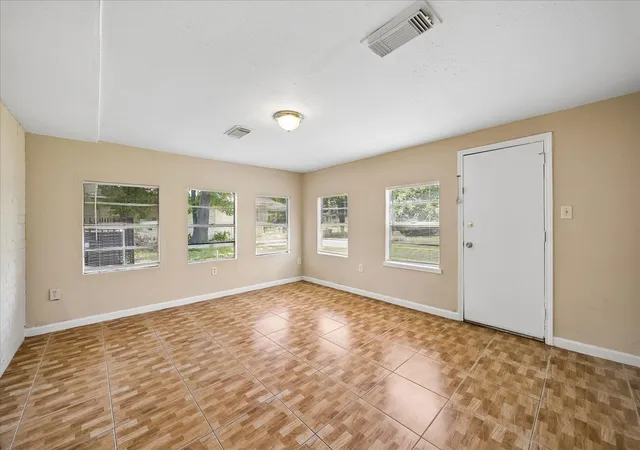 2nd image of 1495 W Gulf Bank Rd, Houston, TX 77088 | MLS# 36171207
