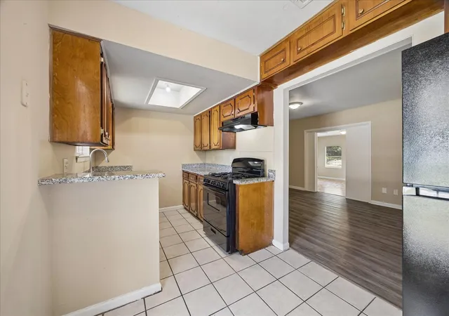 3rd image of 1495 W Gulf Bank Rd, Houston, TX 77088 | MLS# 36171207