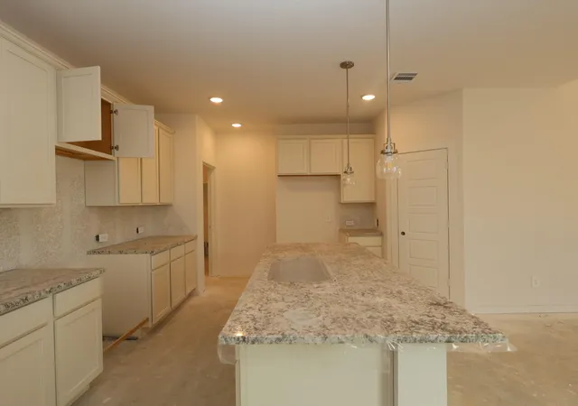 Photo 3 of Single family home for sale at 224 Hazy Pines Ln, Willis, TX 77378 | MLS# 2454623 | Listing updated on 2026-09-15