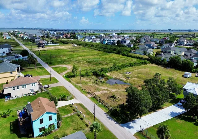 Photo 1 of Land for sale at Lot 24 103rd Street, Galveston, TX 77554 | MLS# 33713087 | Listing updated on 2026-08-13