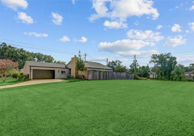 Photo 2 of Single family home for sale at 3311 Carmel Valley Dr, Missouri City, TX 77459 | MLS# 50448271 | Listing updated on 2026-08-10