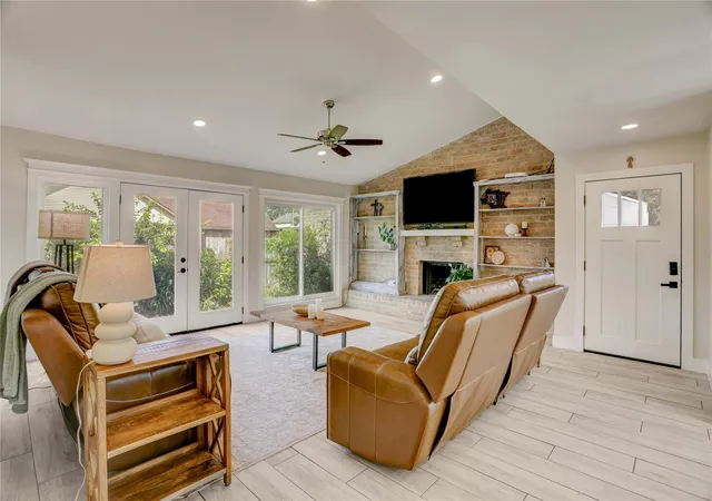 Photo 4 of Single family home for sale at 3311 Carmel Valley Dr, Missouri City, TX 77459 | MLS# 50448271 | Listing updated on 2026-08-10
