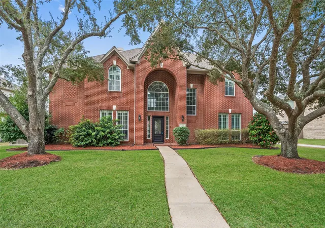 Photo 2 of Single family home for sale at 14803 Ramblebrook Ln, Humble, TX 77396 | MLS# 30206376 | Listing updated on 2026-08-16
